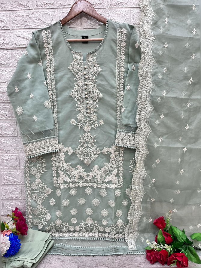 Bilqis B 75 A To D Organza Pakistani Readymade Suits Wholesale Shop In Surat
